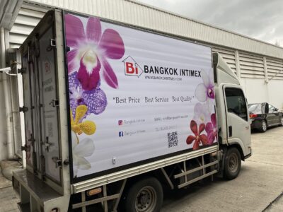 ติดสติ๊กเกอร์รถโฆษณา