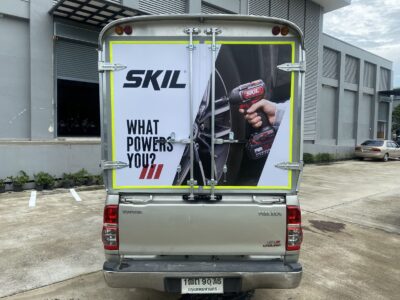 รับออกแบบสติ๊กเกอร์ติดรถโฆษณา